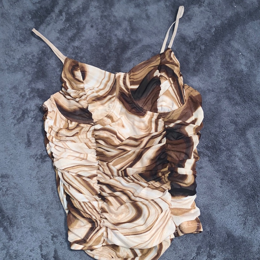 Cute brownish tan tank top!